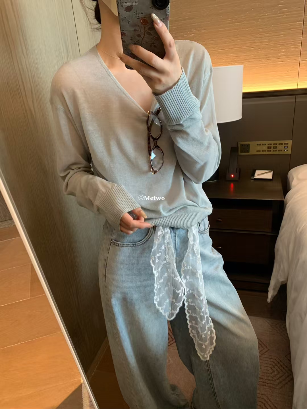 METWO 8702薄款v领针织防晒衫女2025春夏宽松外套长袖空调衫披肩