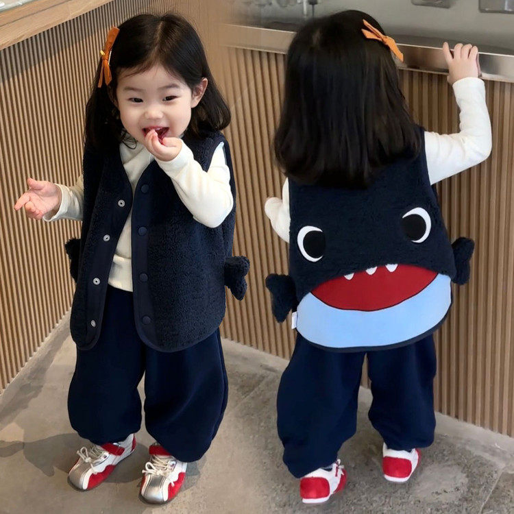 女童马甲秋冬儿童背心外穿2025新品男孩摇粒绒坎肩幼儿园室内马夹