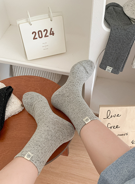 小狗布标袜子女中筒袜秋冬季纯棉ins潮日系运动点子纱灰色堆堆袜