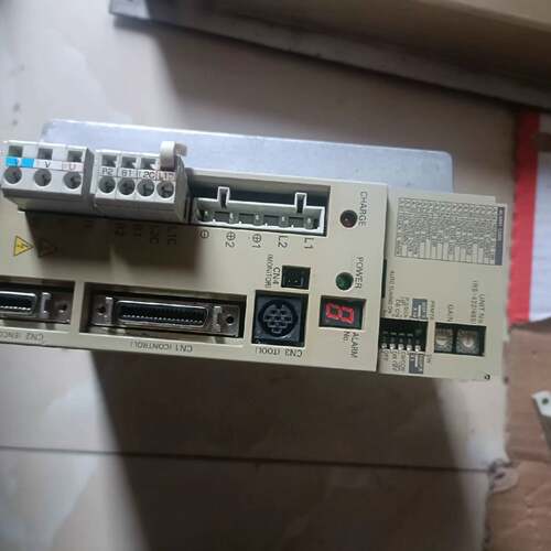可维修欧姆龙伺服驱动器r7D-AO04h质量好的少盖议价