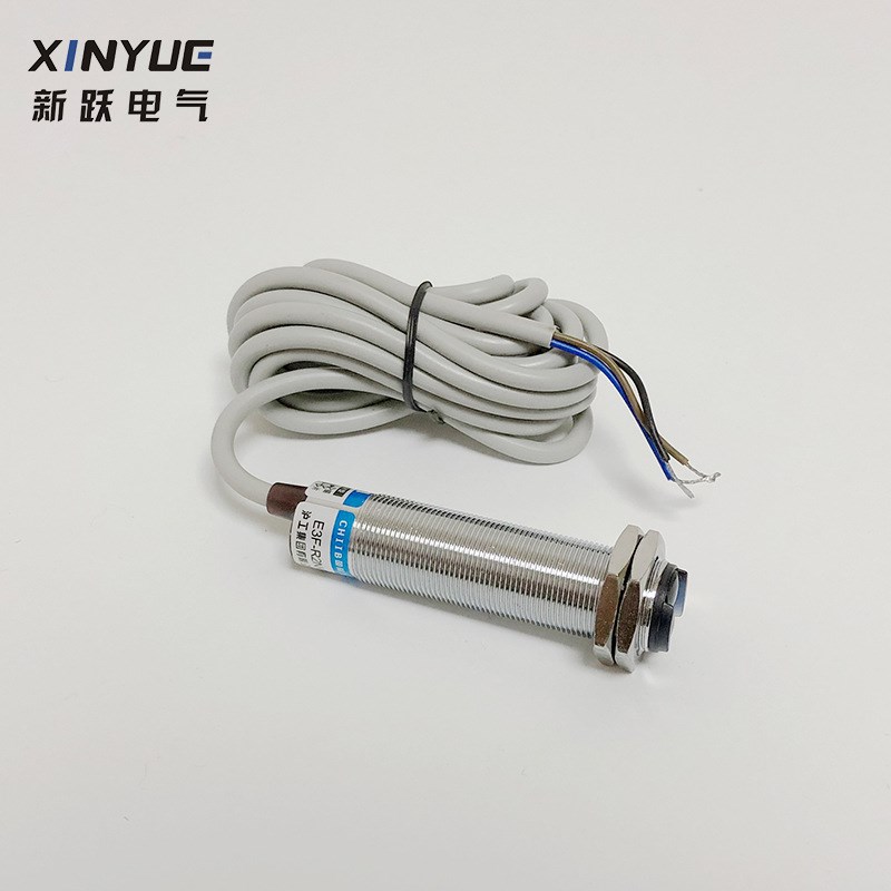 光电开关E3F-R2PK nP2 E3F-R2NK N2 E3F-R2N12P12反馈反射形铜