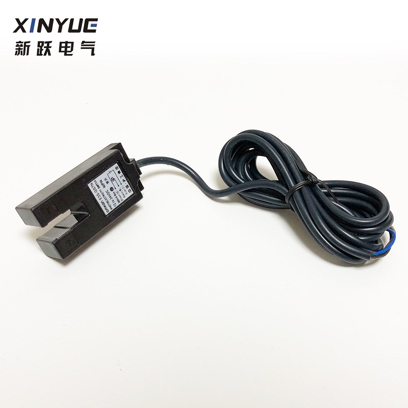槽型光电开关E3S-GS7N  Nx2  E3S-GS7P P2直流三线感应开关