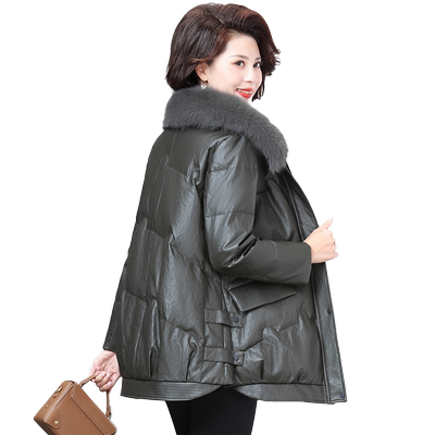 洋气妈妈2023真皮毛一体羽绒外套