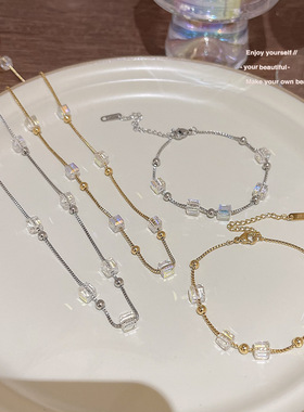 魔方水晶项链女设计感锁骨链新款ins轻奢高级感设计时尚颈链配饰