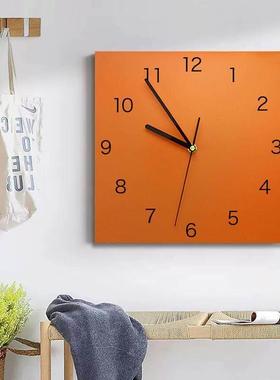 2024新广场极简装饰斯堪的纳维亚现代橙色时钟网红时钟墙壁时钟客