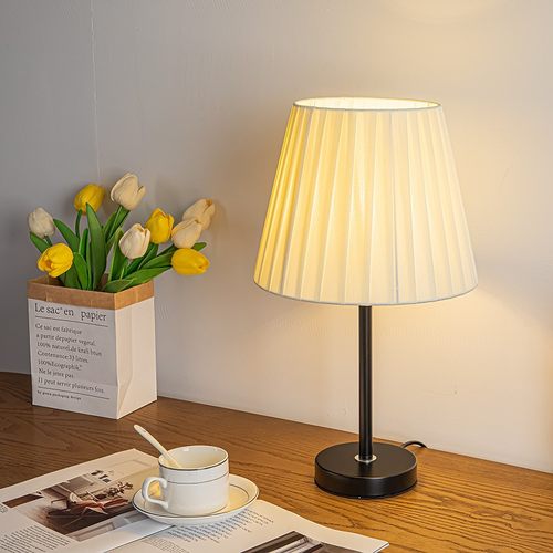 少女公主简约现代风喂奶装饰台灯