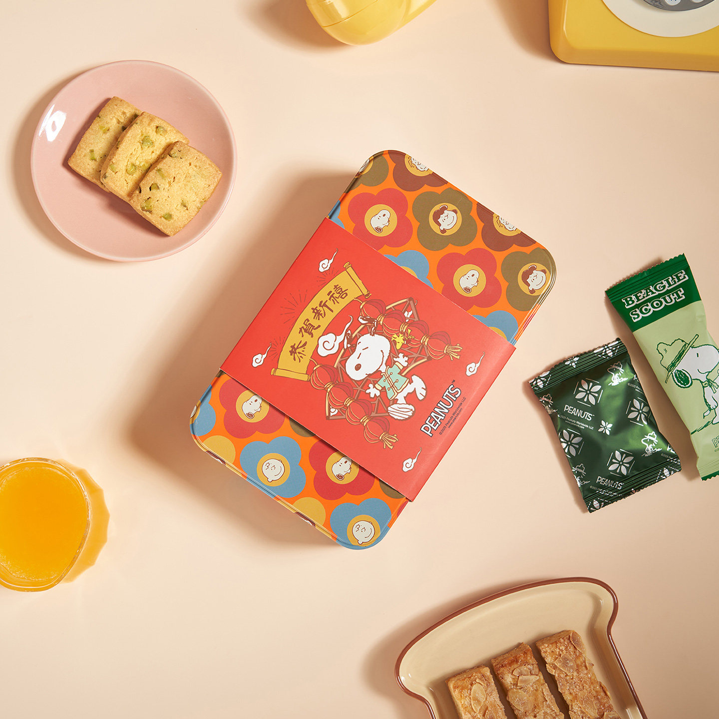 英记SNOOPY新春系列开心SHOW礼盒伴手礼盒团购过年春节开新年心秀,零食/坚果/特产,糕点礼盒/伴手礼,淘宝优惠券,粉丝福利购,淘宝优惠卷