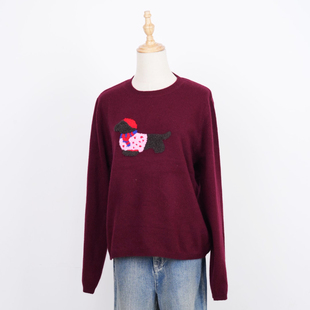 冬绵羊毛混纺波尔多红圆领套头毛衣卡通立体刺绣亲肤高弹针织衫