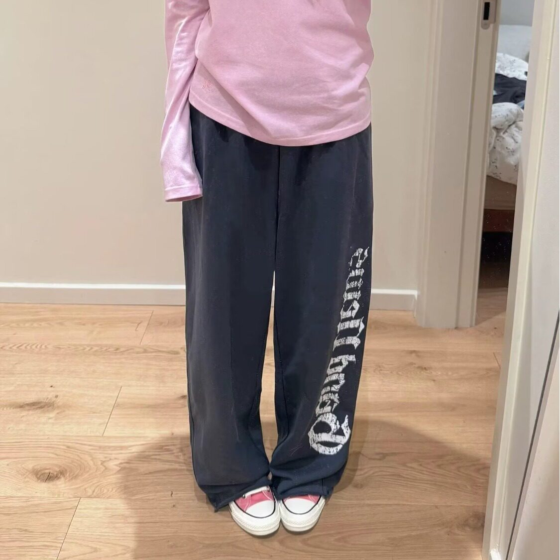 美式复古做旧字母阔腿卫裤女