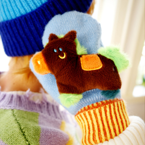 uodycoco原创冬季小马手套保暖