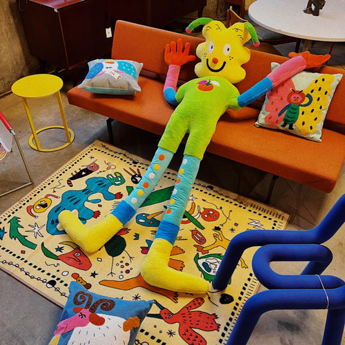 uodycoco长条夹腿pp棉沙发设计