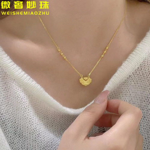 微奢妙珠女款黄金双鱼锦鲤项链