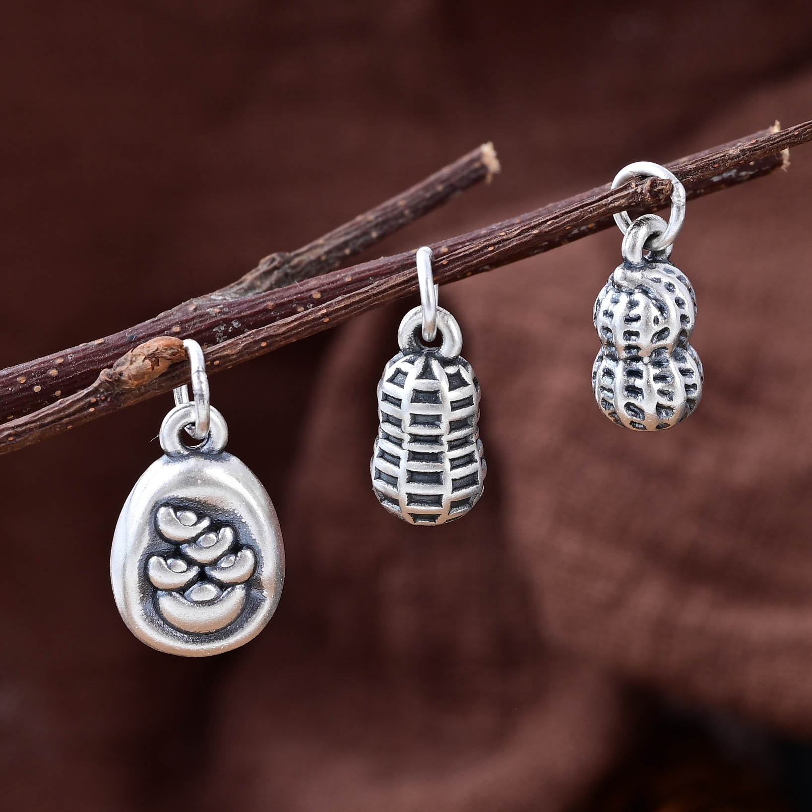 S999足银花生元宝小吊件