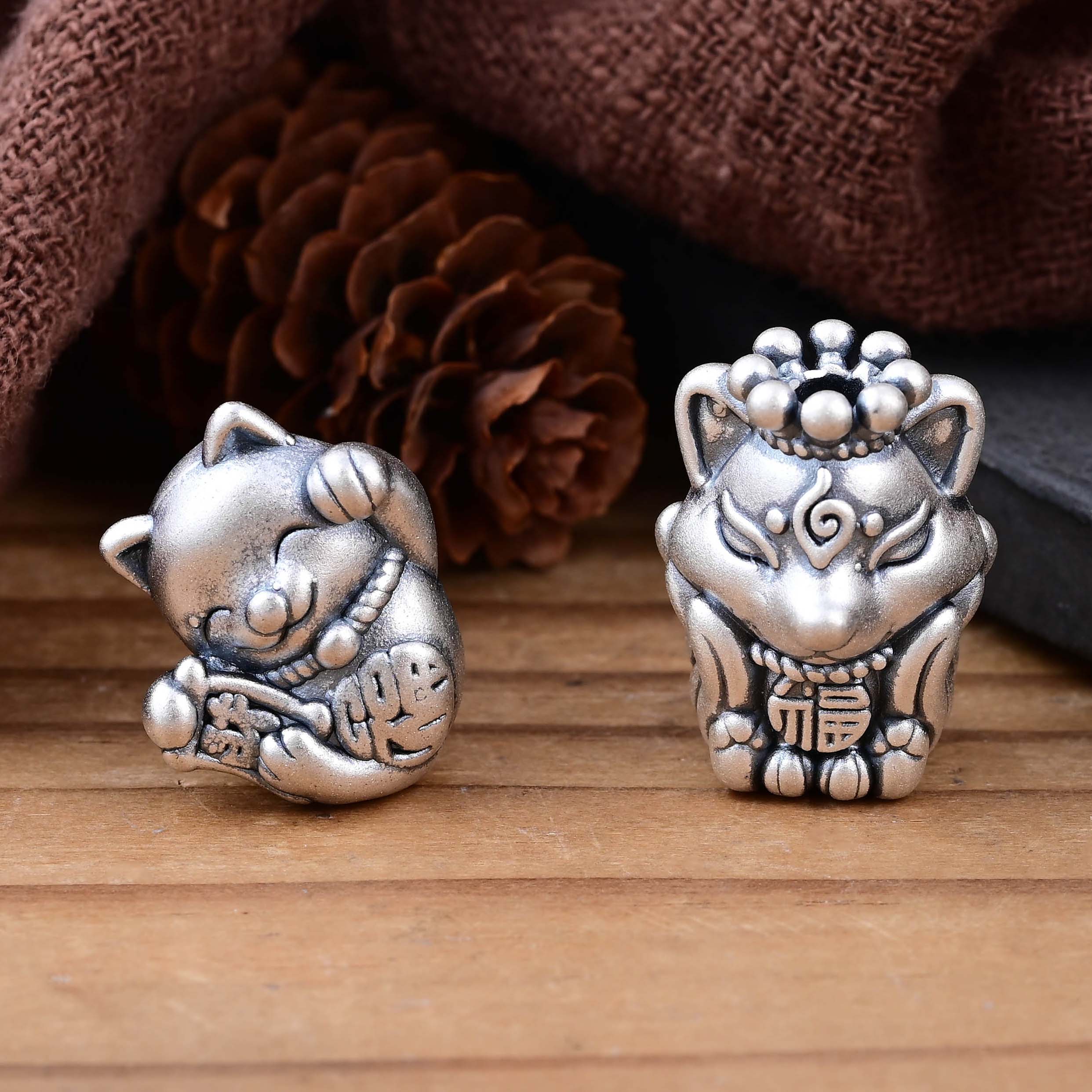 S999足银狐狸小猫竖穿隔珠