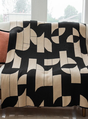 Half-monthly knitted blanket - luxurious casual sofa blanket