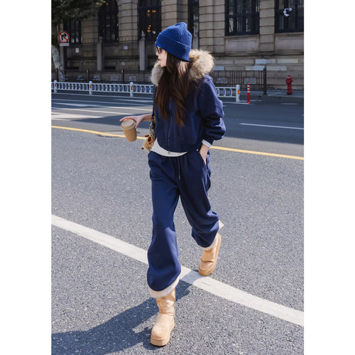 超好看冬装一整套高级感加绒卫衣