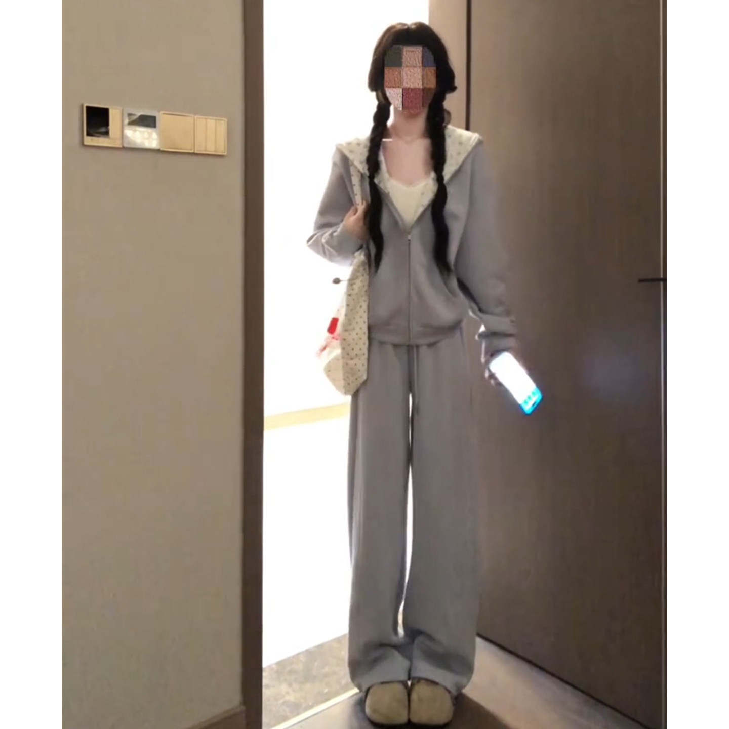 2026秋季新款套装女韩系高级感碎花拼接连帽卫衣蓝色运动服两件套