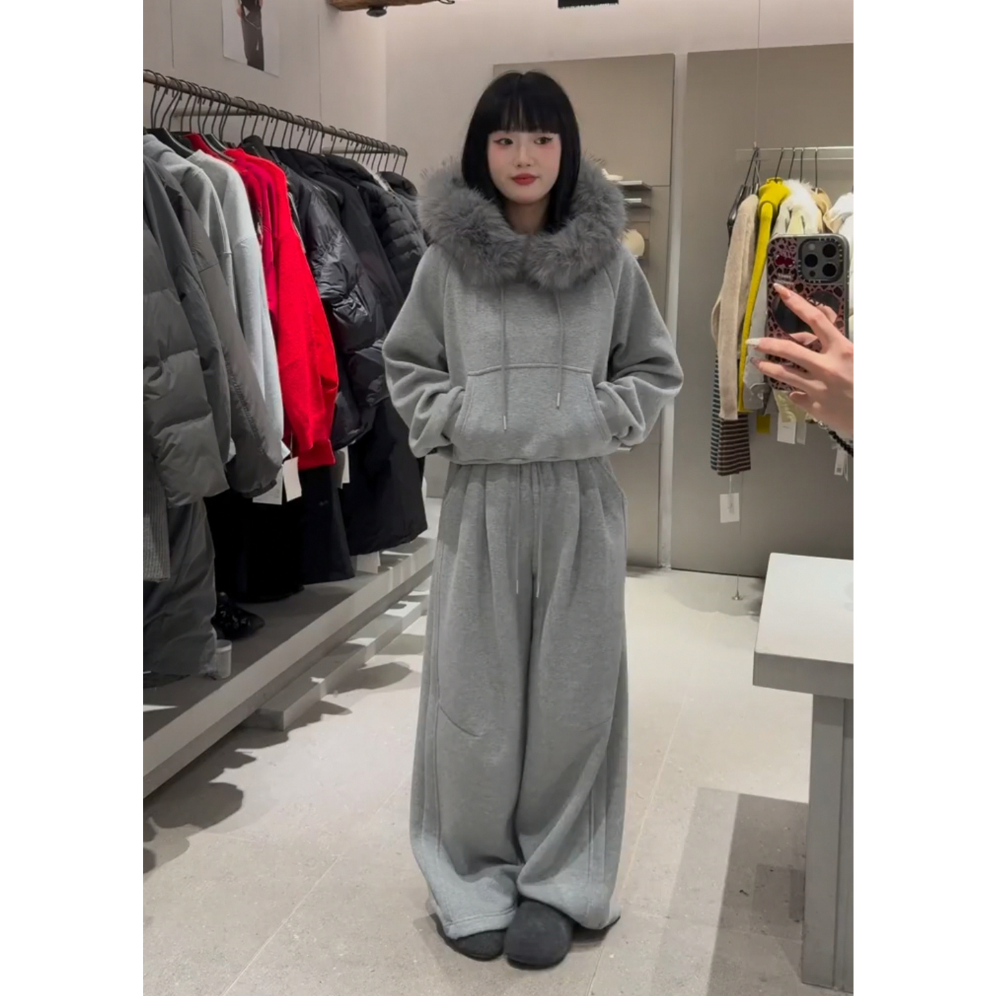 灰色超好看毛领卫衣卫裤运动套装