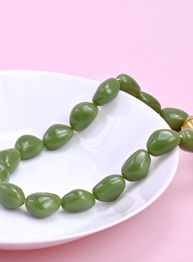 绿色做旧亚光金设计夸张高级项链