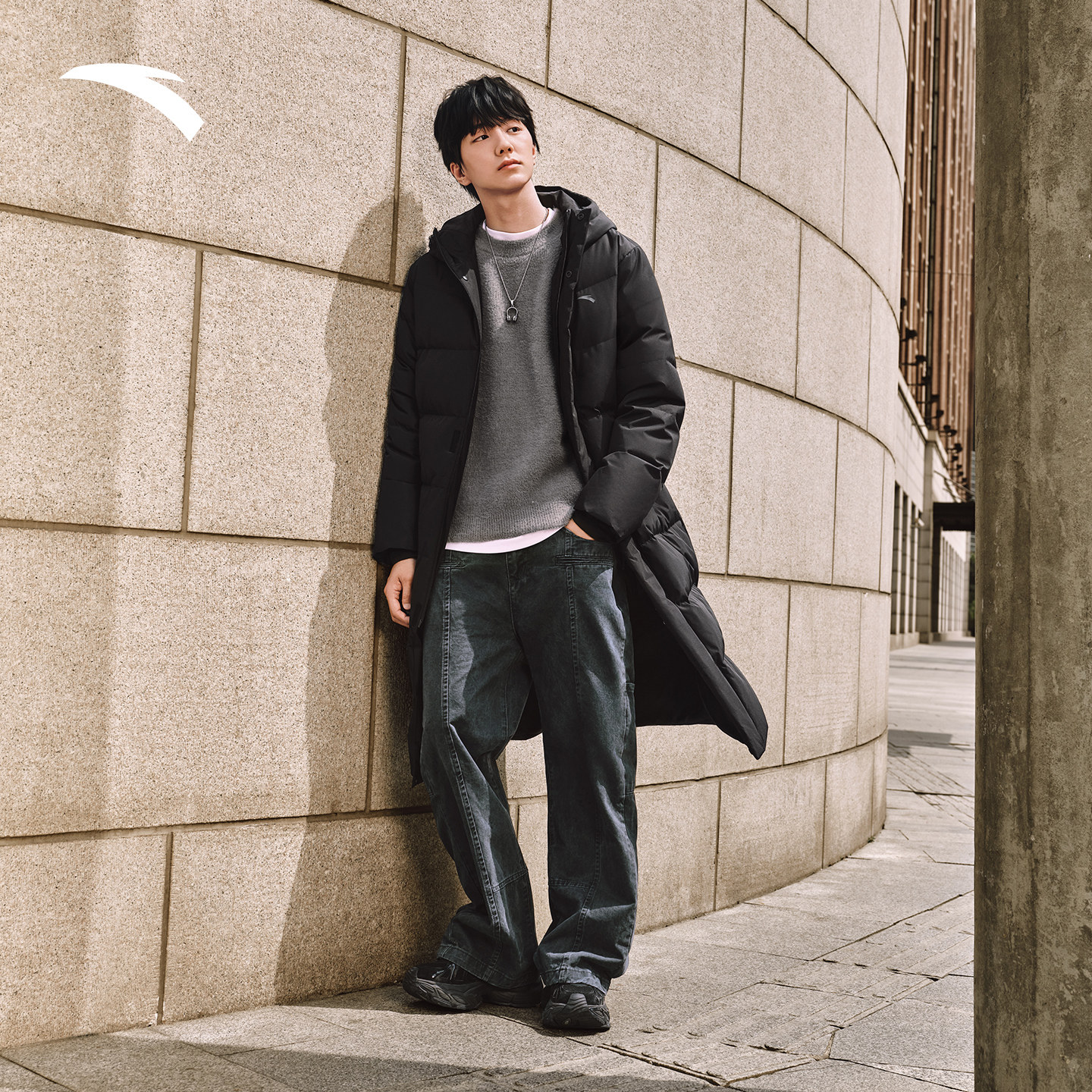安踏羽绒服男款冬季新款黑色保暖官方旗舰正品男女同款羽绒服女士