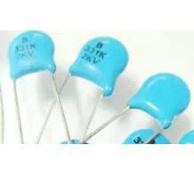 高压瓷片电容 2000V 331K 2KV 330PF 10% 脚距5MM 全新包邮