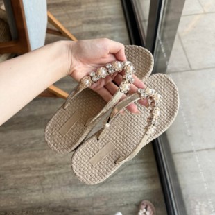 草编织亚麻平底人字拖珍珠水钻拖鞋夏季海边沙滩夹脚防滑小凉拖鞋