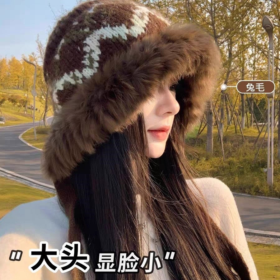 川西旅游针织毛绒帽子女秋冬新款时尚保暖毛线帽显脸小护耳雷锋帽