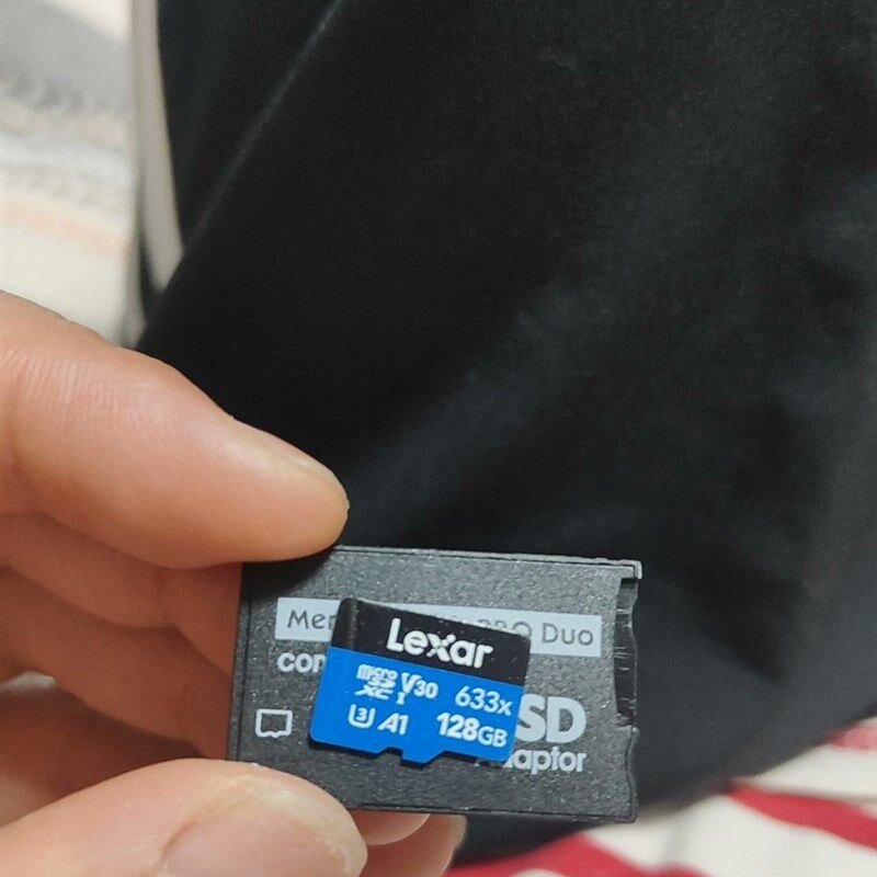 雷克沙128G TF卡,V30高x速卡读写速度快。带卡套,适用于PSP主机