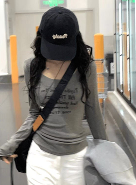 纯欲u领灰色字母印花长袖打底衫女秋冬新款德绒正肩修身显瘦上衣