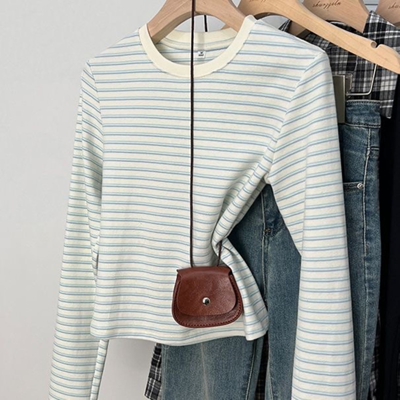 早秋日系正肩蓝白条纹圆领长袖t恤女2025早春学院风长袖上衣女潮