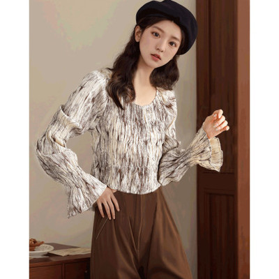 千禧甜酷风设计感褶皱显瘦雪纺衫女春夏季美式辣妹短款喇叭袖上衣