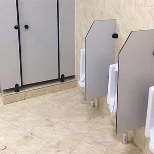 厕所小便斗挡板公共卫生间隔断板洗手间防水隔墙板蹲坑小便池隔断