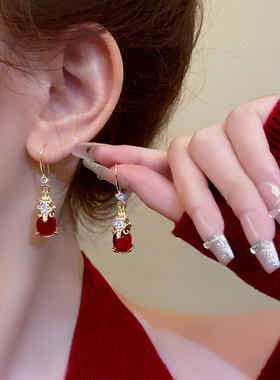 貔貅复古耳环女2025年新款潮小众高级感气质优雅大气红色耳饰耳坠