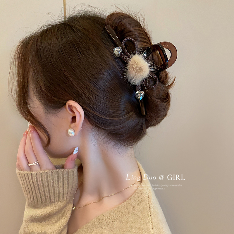 日韩树脂材质毛球蝴蝶结发夹抓夹