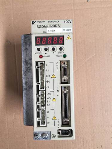 议价安川伺服驱动器SGDM-02BDA原装设备拆机.成色8-9成新.拍前询