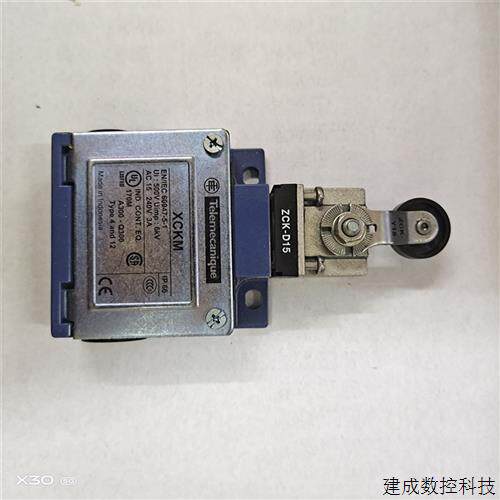 议价XCKM115原装进口XCKM115TH印尼产施耐德限位行程开关 XCKM+ZC