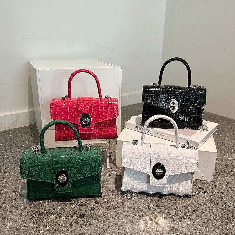 时尚鳄鱼纹包包女2023新款百搭手提锁扣小方包漆皮链条单肩斜挎包