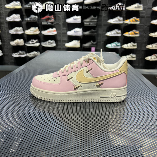 耐克女鞋AirForce107板鞋