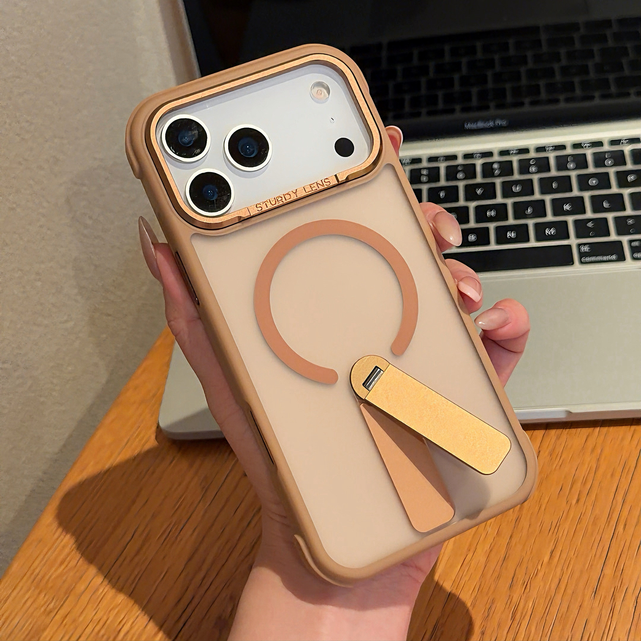 恩王 高级感沙漠金站立支架苹果17promax手机壳适用于iPhone16pro磁吸充电15max折叠13/14高级感十七保护套男