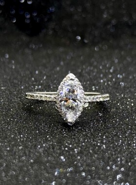 围钻马眼1克拉橄榄形戒指