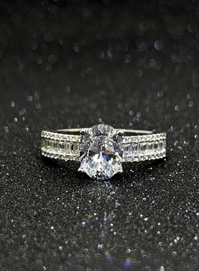 爱的阶梯椭圆2克拉戒指