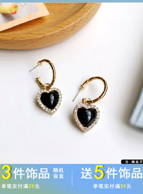 S925银针复古赫本风黑色爱心耳环气质镶钻耳钉ins风C字耳圈女2037