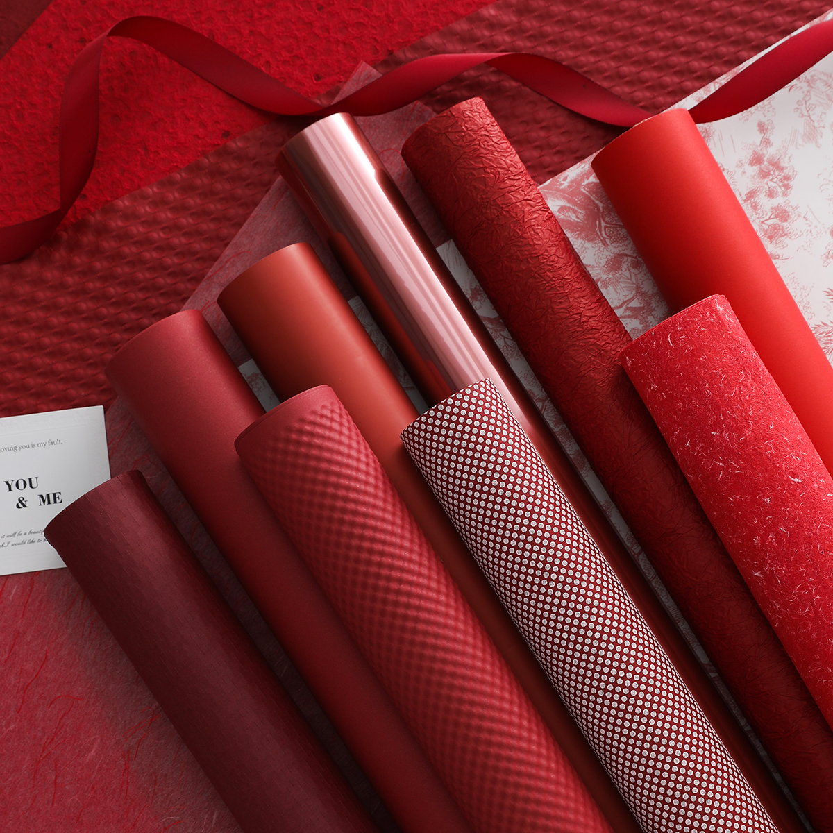 大红色系喜庆结婚开业礼物包装纸