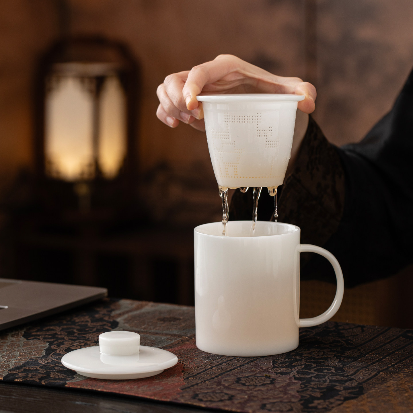 璞玉白瓷茶杯茶水分离陶瓷杯子办公室家用喝茶杯带盖高颜值水杯