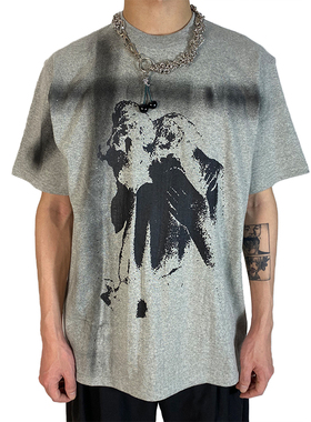 Without Me/1of remake 小众设计廓形人像喷绘宽松圆领灰色短袖