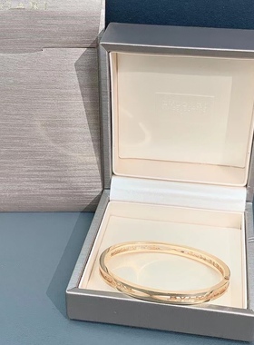 Bvlgari宝格丽玫瑰金镂空字母