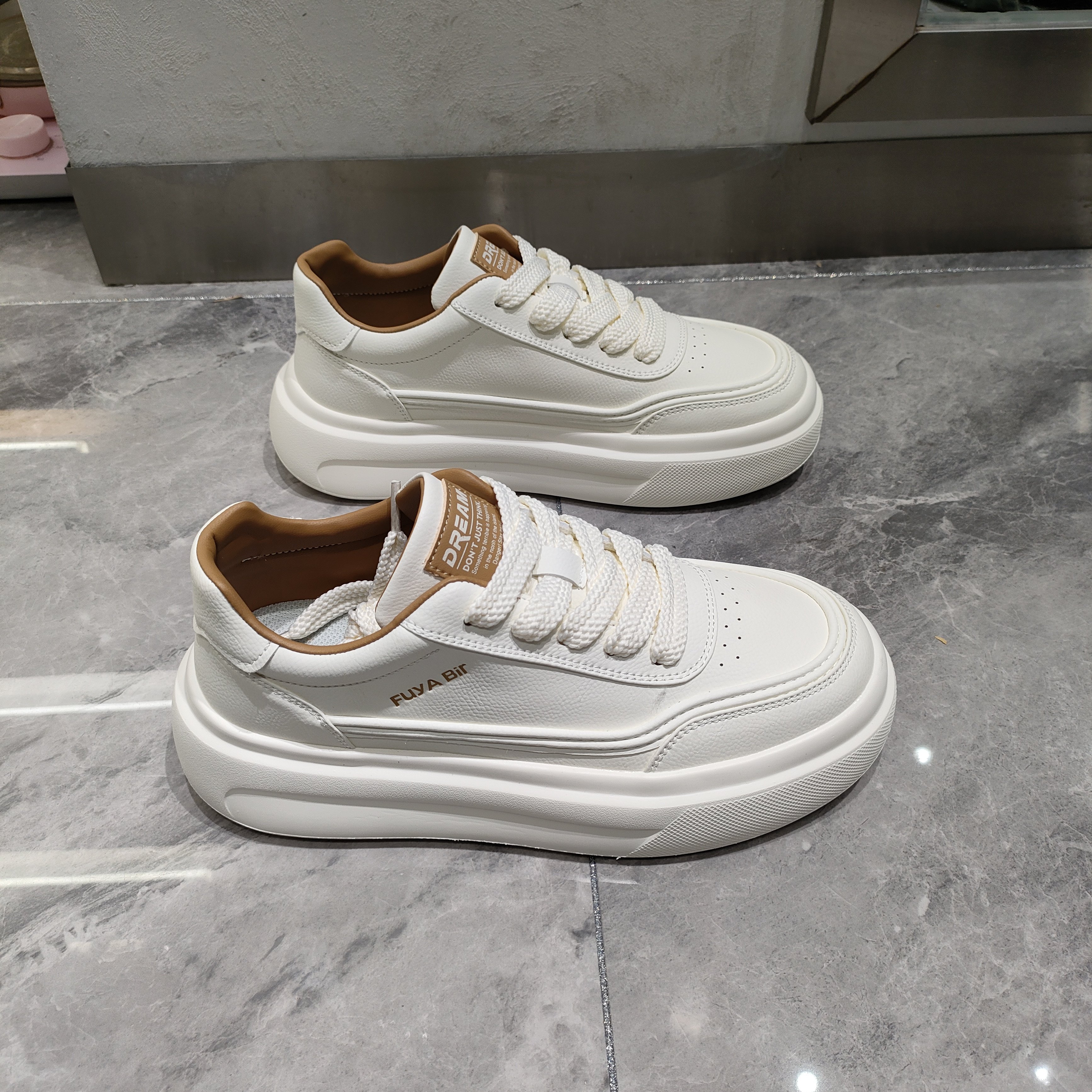 男鞋2026新款透气潮流百搭休闲板鞋男士真皮厚底高级感痞帅潮鞋合,流行男鞋,休闲板鞋,淘宝优惠券,粉丝福利购,淘宝优惠卷