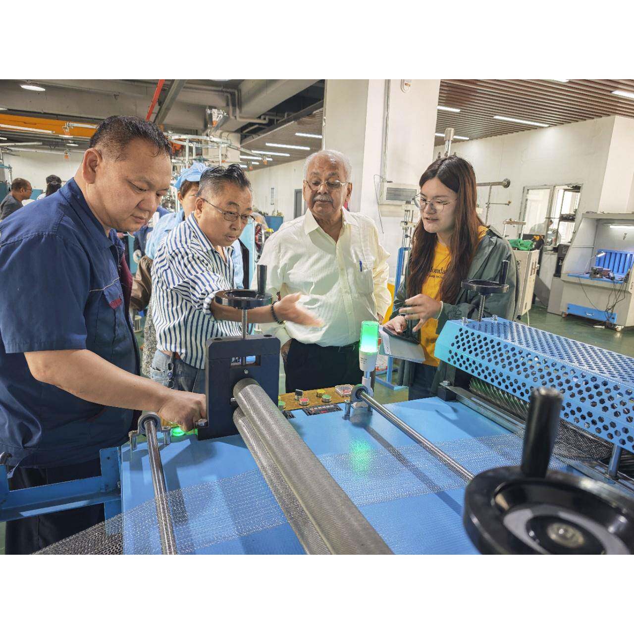 全自动石油过滤除沫器金属网压制波纹机
