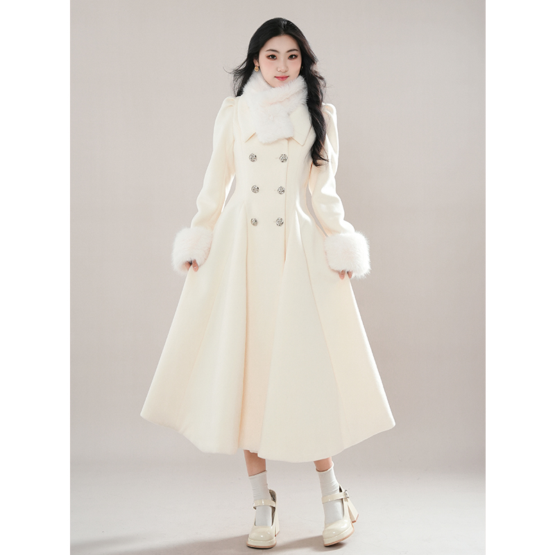 柏林舞曲 冬日氛围感收腰大裙摆小个子大衣留洋白月光毛呢外套女