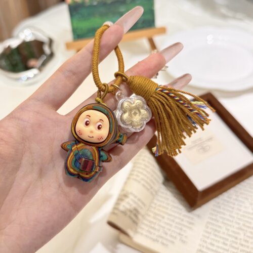 水贝足金黄金星星人实木包包挂件送朋友礼物手机链挂绳钥匙扣挂件